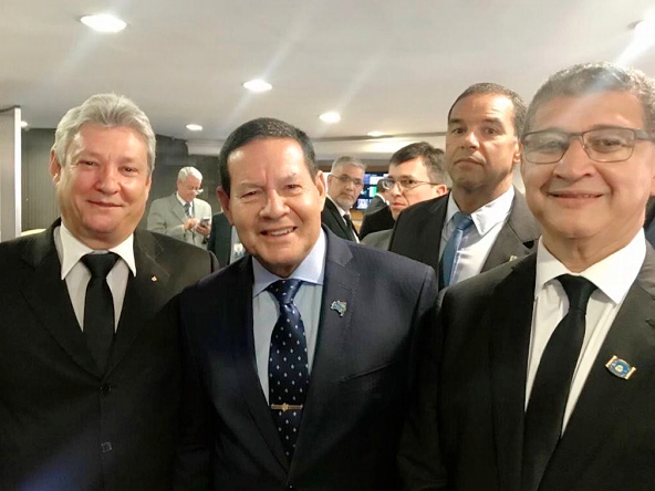 General Mourão
